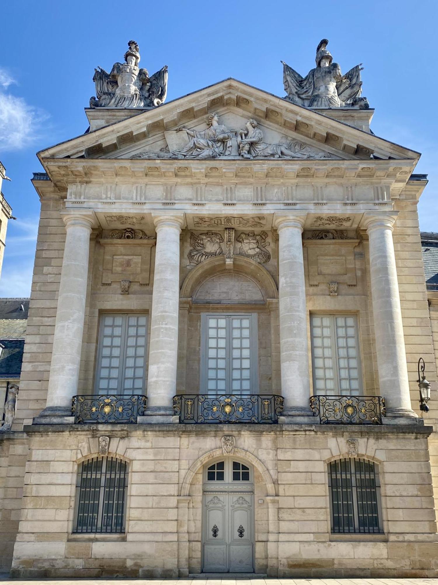 Le Rousseau - Appartement & Suite En Hypercentre Dijon Dış mekan fotoğraf